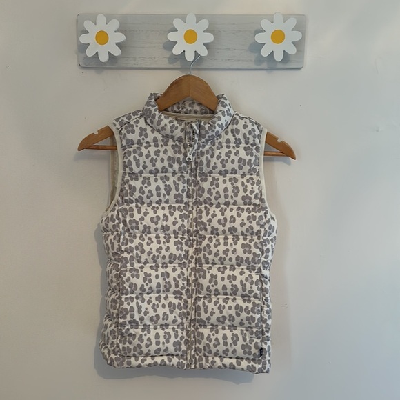 GAP Cold Control Quilted Vest Leopard Print with High Collar girls size L - Picture 3 of 7